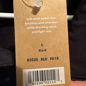 Men’s Patagonia light jacket size large brand new